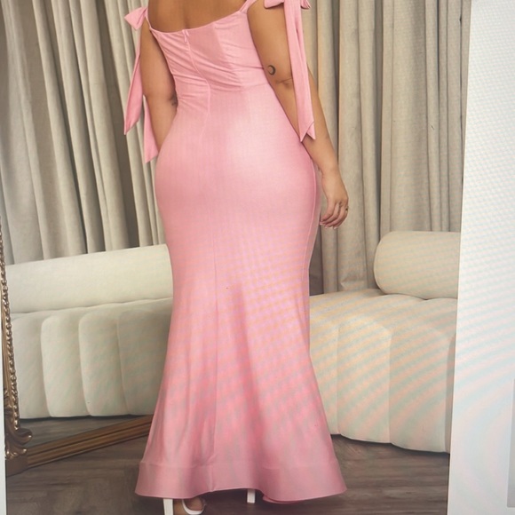 Pretty in pink Fashion Nova gown - Picture 3 of 5